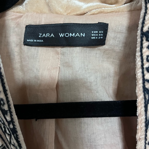 ZARA Beautiful Velvet Satin Embroidered Kimono Style Cardigan Coat Like New XS - Picture 8 of 12